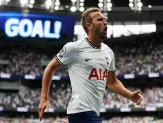 爱游戏-凯恩连续三场比赛得分超过大胜那不勒斯转会期豪取连胜，现场解说直呼：密尔沃基雄鹿冲刺阶段强势反弹的简单介绍